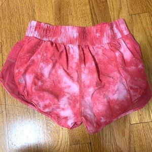 LULULEMON Hotty Hot Shorts 2.5”